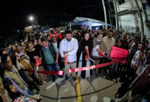 Isaac Montoya, líderes vecinales, transportistas y funcionarios de Naucalpan inauguran la avenida Minas Palacio