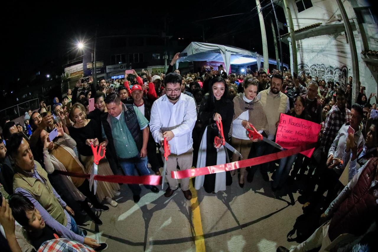 Isaac Montoya, líderes vecinales, transportistas y funcionarios de Naucalpan inauguran la avenida Minas Palacio