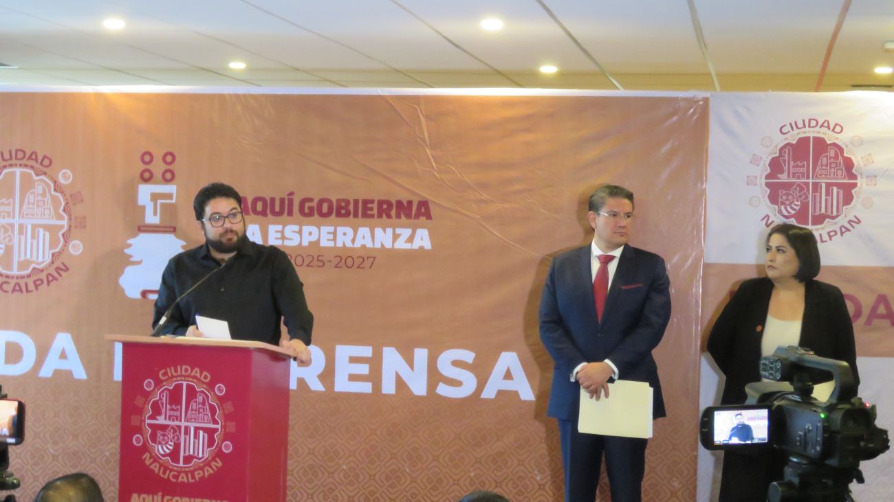 Alcalde Isaac Montoya, Consejero Jurídico, Carlos Villasana y tesorera, Claudia Oyoque