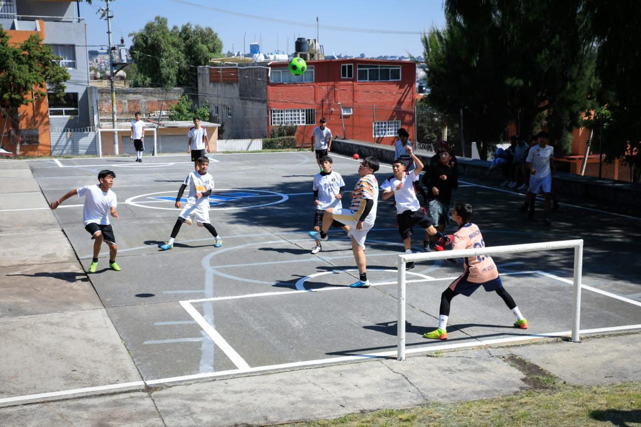 Partidos de futbol y basquetbol en Jornadas por la Paz en Naucalpan