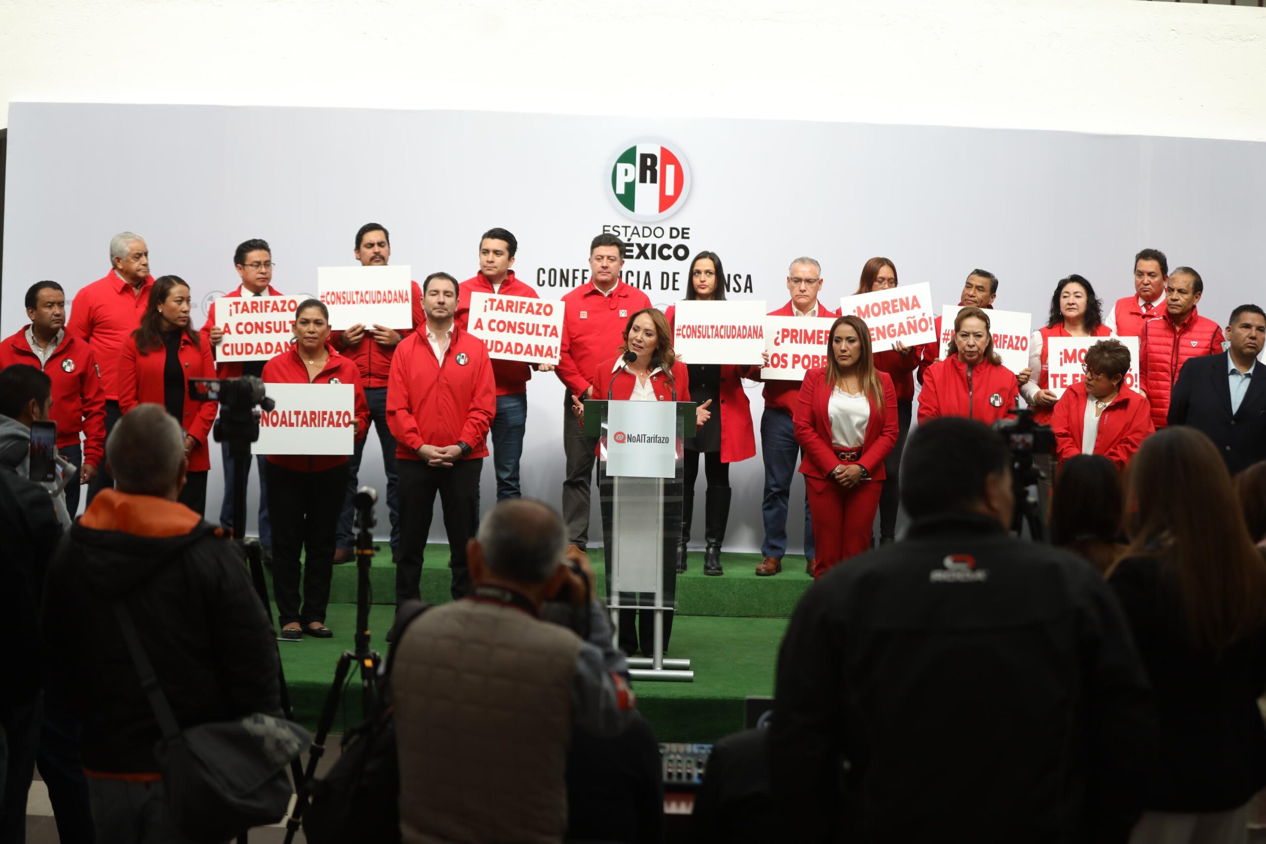 Comité del PRI Estado de México en contra de alzas al transporte de pasajeros