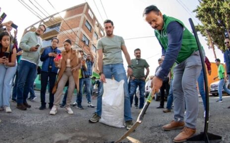 José Luis Durán en labores comunitarias