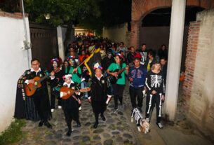 Callejoneada en Día de Muertos en Atizapán de Zaragoza