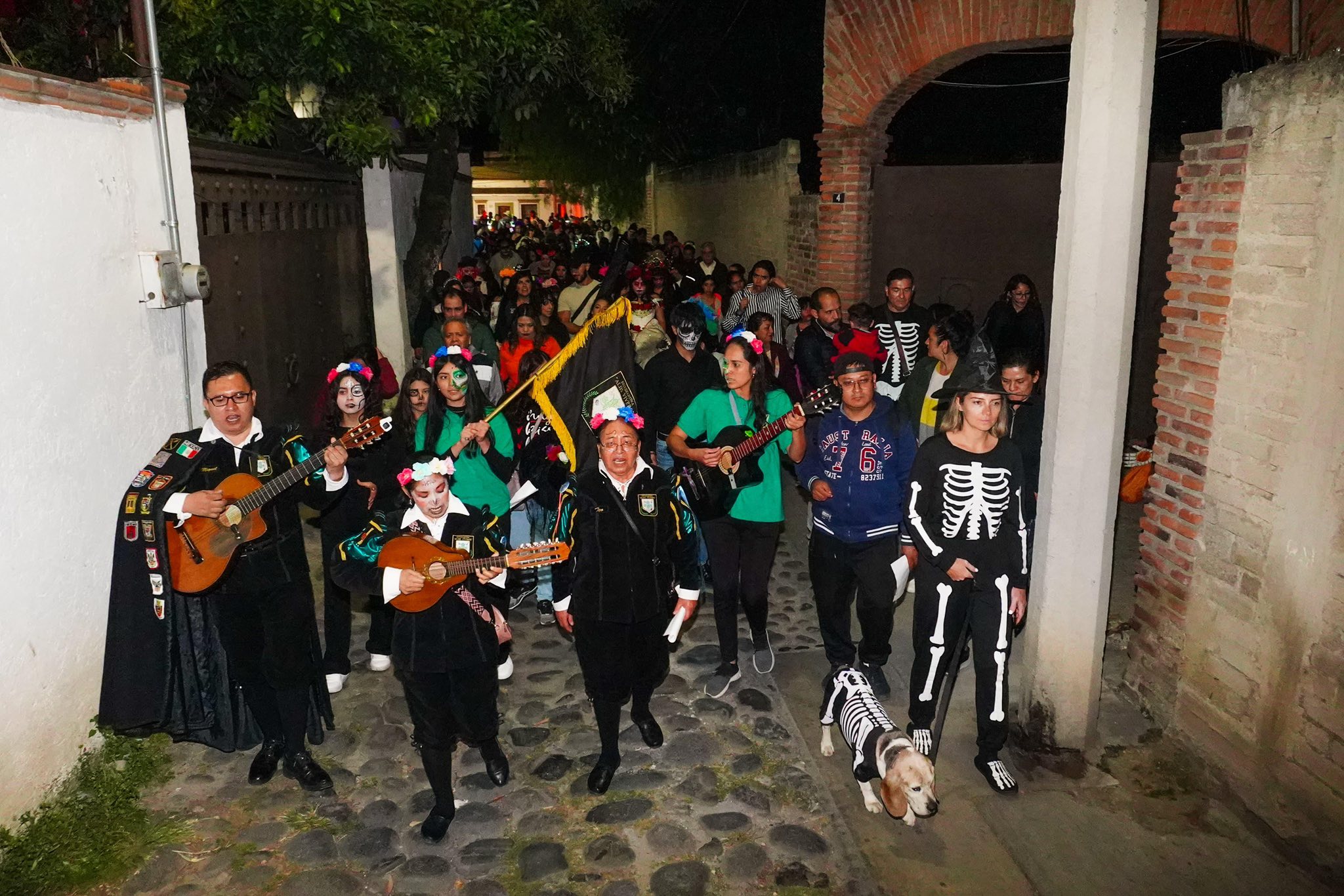 Callejoneada en Día de Muertos en Atizapán de Zaragoza