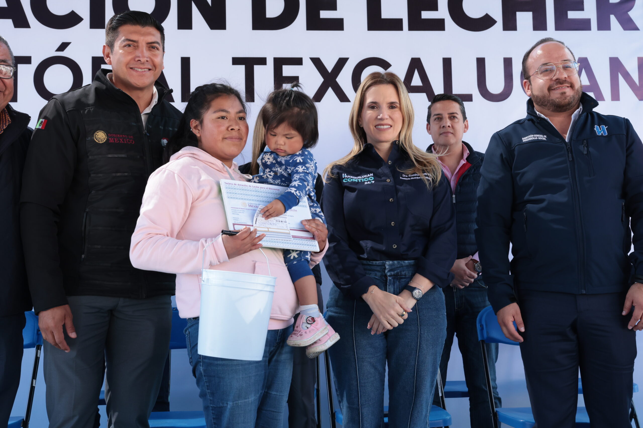 Familias mejoran su alimentación con la leche que obtienen de las 22 lecherías de Huixquilucan