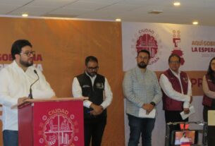 Rueda de prensa de Isaac Montoya, directores de Obras, OAPAS y Desarrollo Urbano