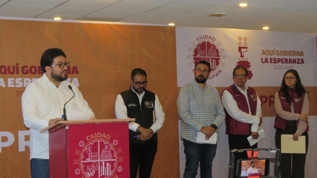 Rueda de prensa de Isaac Montoya, directores de Obras, OAPAS y Desarrollo Urbano