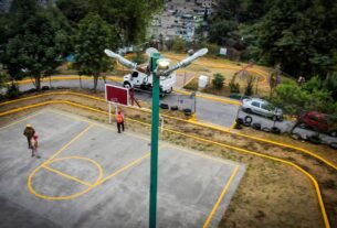 El gobierno de Naucalpan renueva calles y deportivo en Valle Dorado