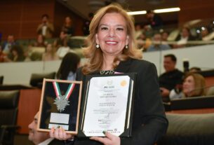 Premian a Paty Arévalo
