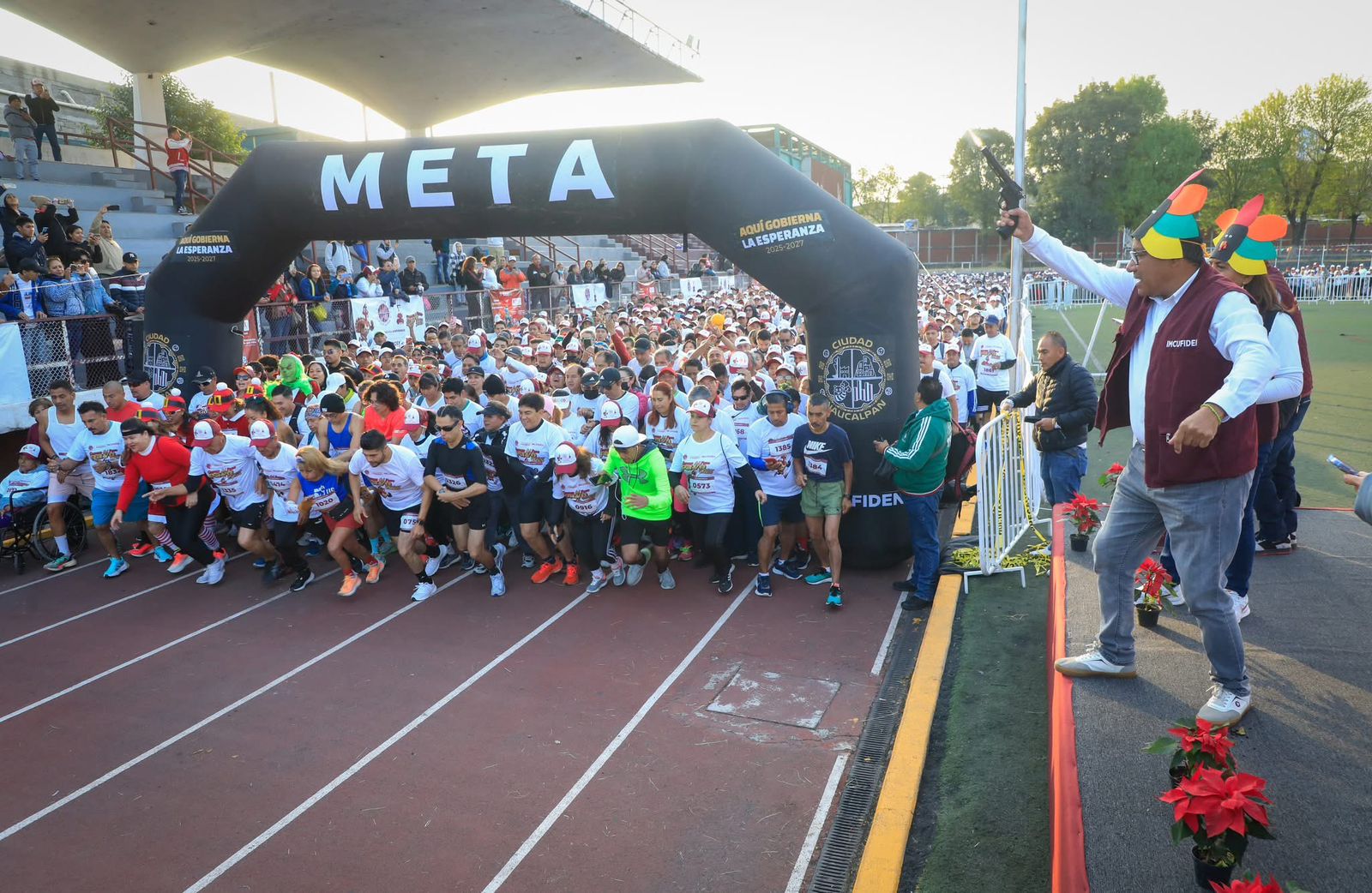 Salida de la carrera del pavo en Naucalpan