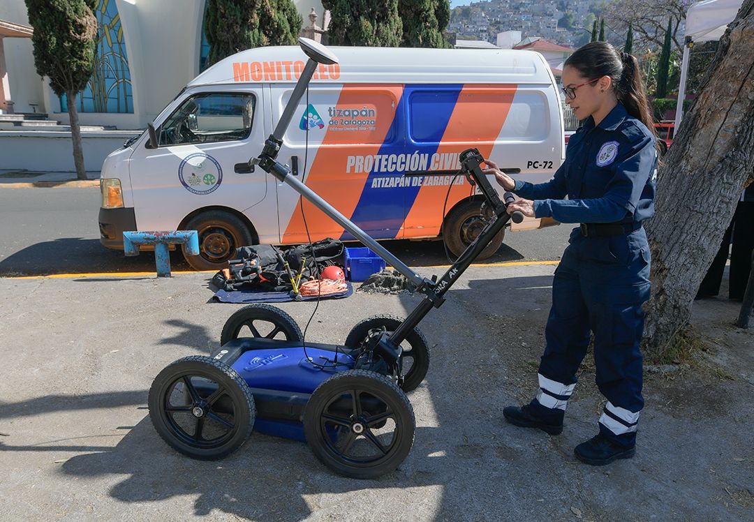 Equipo de alta tecnología adquirió gobierno de Atizapán de Zaragoza para prevenir derrumbes
