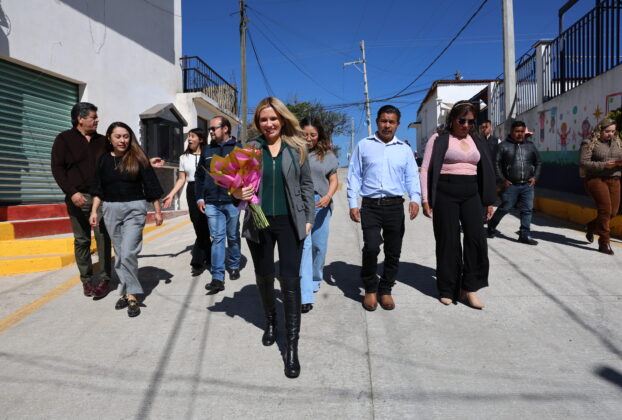 La alcaldesa Romina Contreras entrega dos calles repavimentadas con concreto hidráulico