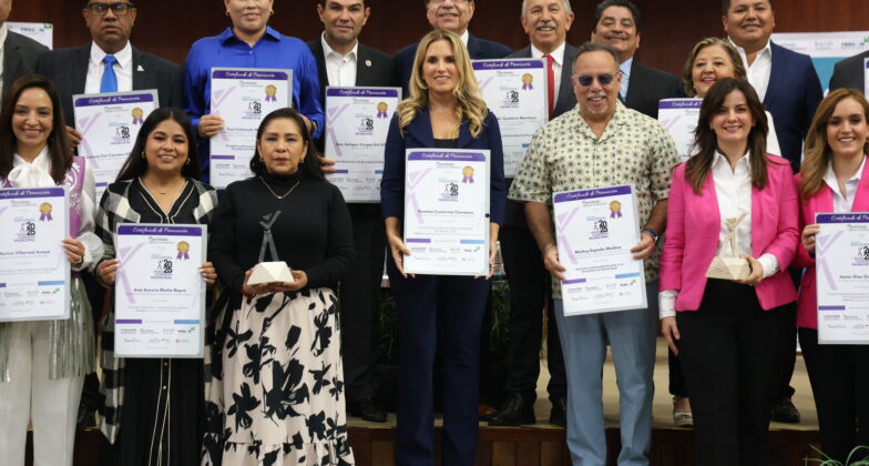 Romina Contreras premiada por el INAP y otras instituciones