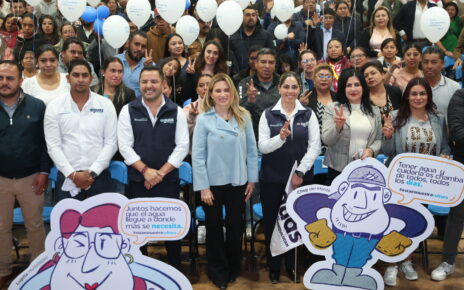 Romina Contreras en inauguración de pozo en zona tradicional de Huixquilucan