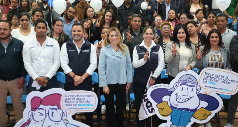 Romina Contreras en inauguración de pozo en zona tradicional de Huixquilucan