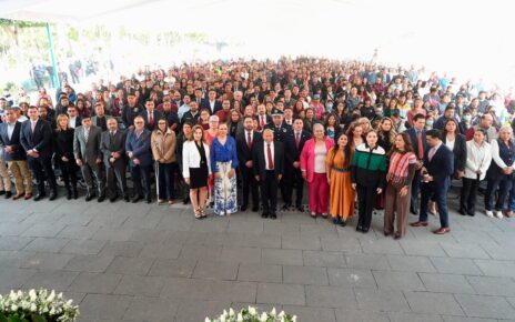 Ceremonia por el Natalicio de Benito Juárez en Tlalnepantla