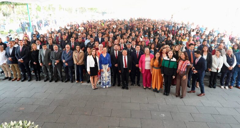 Ceremonia por el Natalicio de Benito Juárez en Tlalnepantla