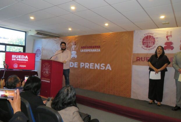 Isaac Montoya en rueda de prensa