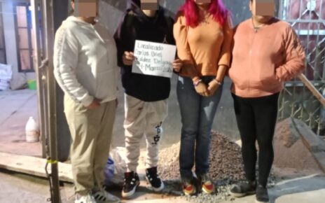 Policías de Tlalnepantla reintegran a menor a su hogar