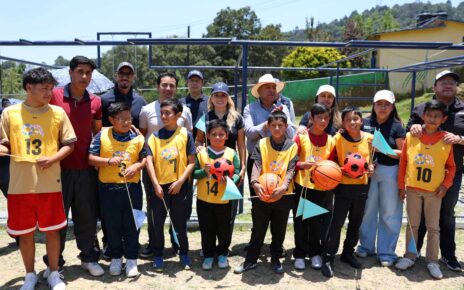 Equipos deportivos y gimnasio entregó la alcaldesa Romina Contreras