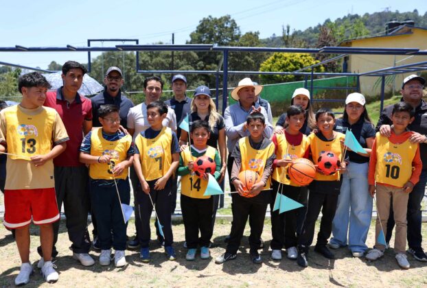 Equipos deportivos y gimnasio entregó la alcaldesa Romina Contreras