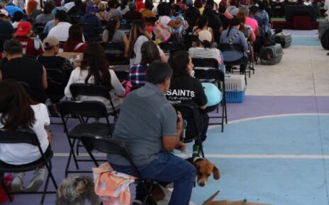 Dan servicios gratuitos para atender a mascotas en Tlalnepantla