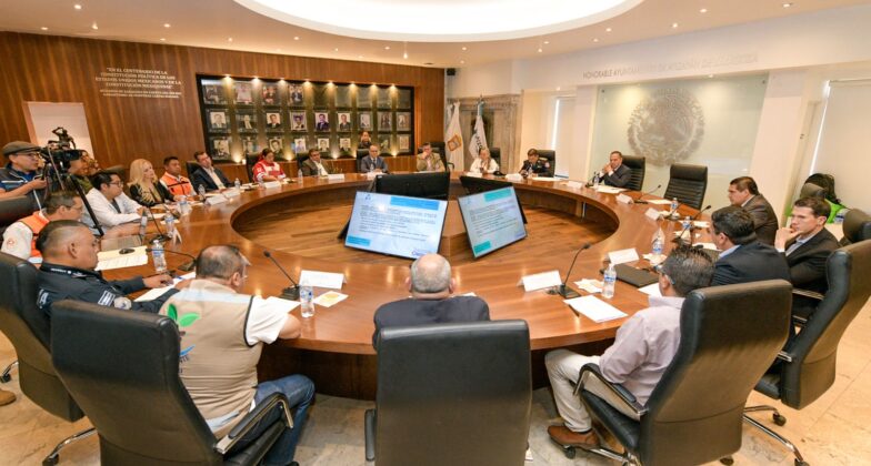 La mayoría de las dependencias del Gobierno de Atizapán de Zaragoza, en sesión permanente