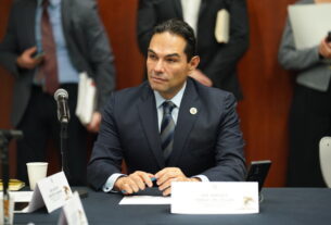 Enrique Vargas promueve producción de cine cultural