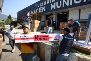 Distribuyen calentadores solares que facilitan la vida y para cuidar el medio ambiente en Huixquilucan