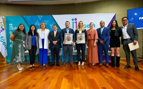 Los sistemas DIF y Aguas de Huixquilucan reciben reconocimiento de INFOEM