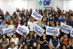 Gobierno de Huixquilucan, Romina Contreras, busca eliminar el analfabetismo
