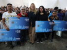 Romina Contreras en la entrega de tarjetas