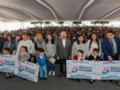 Pedro Rodríguez y Paty Arévalo inician entrega de becas a estudiantes