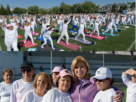 Mega clase de yoga fomenta hábitos saludables en Atizapán de Zaragoza
