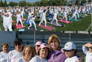 Mega clase de yoga fomenta hábitos saludables en Atizapán de Zaragoza