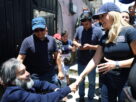 Romina Contreras en su recorrido por dos colonias de Huixquilucan