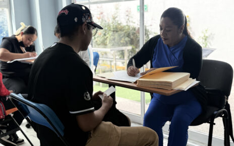 Hombres reciben información sobre planificación familiar de Gobierno de Huixquilucan