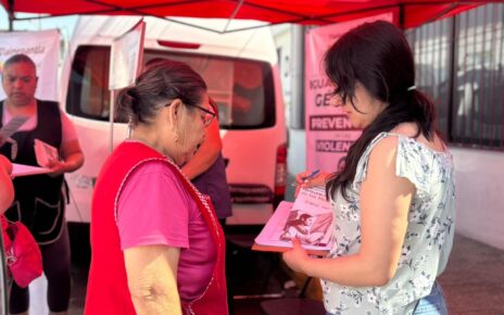 Mujeres son atendidas por la Unidad Violeta del Gobierno de Tlalnepantla