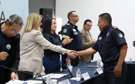 Reconocen a bomberos, elementos de PC, unidad de rescate y Dirección de Gobierno de Huixquilucan