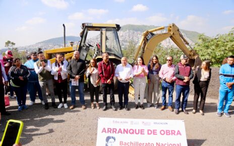 El alcalde de Tlalnepantla, Raciel Pérez Cruz y funcionarios federales y del Estado de México dan banderazo a construcción de Bachilleratos