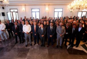 Compromiso de consolidar mejores condiciones laborales y fortalecer los servicios públicos de gobierno de Tlalnepantla