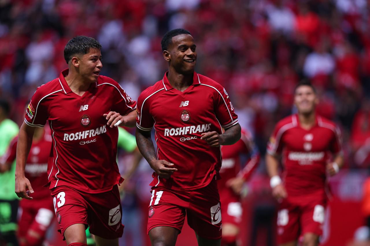 Toluca golea a Juárez 4-0