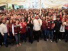 Dirigentes y militantes de partido MORENA en acto para apoyar a Presidenta Claudia Sheinbaum Pardo