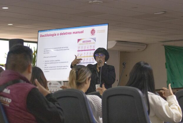 Taller “Lengua de Señas Mexicana. Comunicación Incluyente para la Atención Ciudadana”, dirigido a servidores públicos