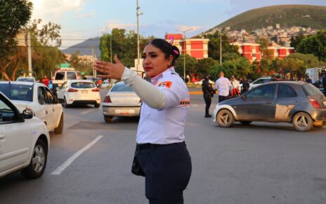 Las agentes de Tránsito únicas autorizadas para infraccionar en Tlalnepantla