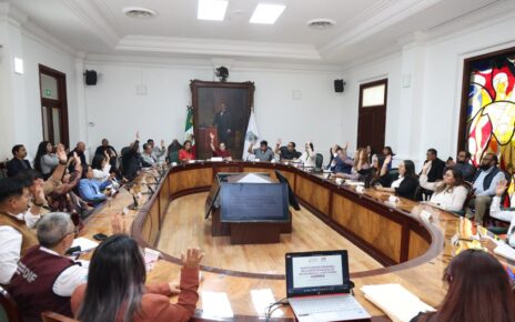 El cabildo de Tlalnepantla aprueba el calendario para acudir a escuelas con programas de prevención y contra drogas