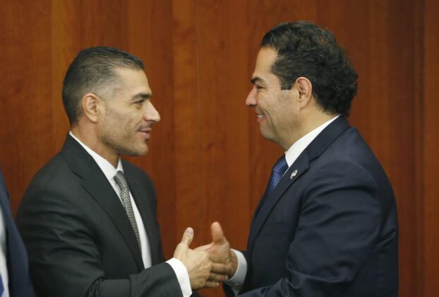 El vicecoordinador del PAN Enrique Vargas del Villar y el titular de la SSPC, Omar García Harfuch