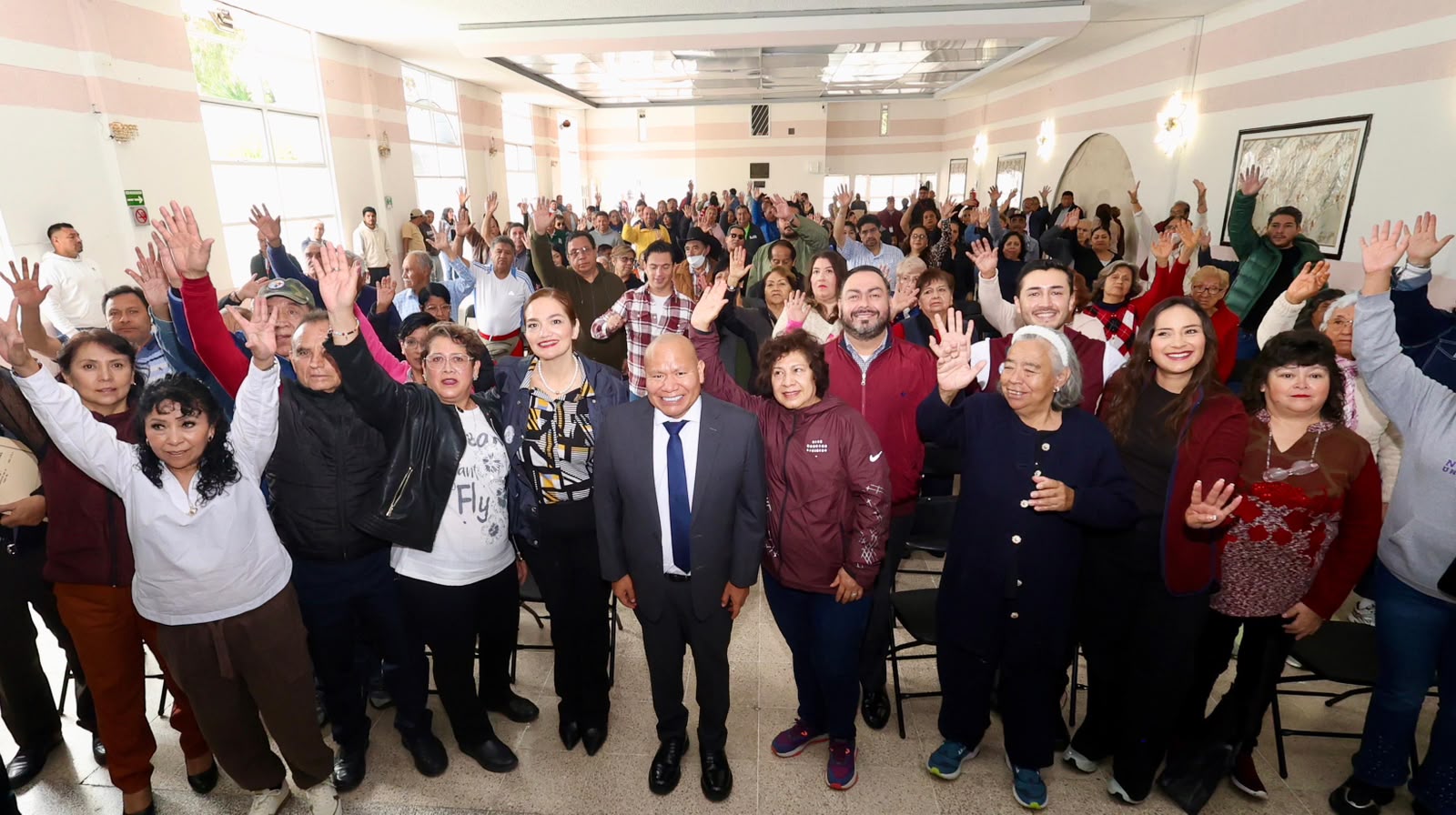Raciel Pérez Cruz atestigua entrega predios de ejido para espacios sociales