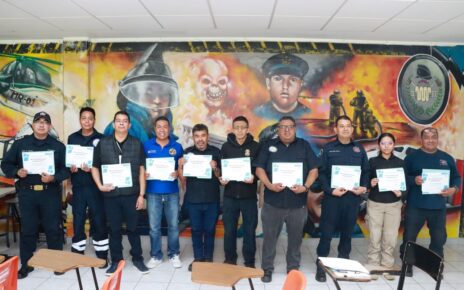 Elementos de Bienestar Animal de Gobierno de Atizapán de Zaragoza se profesionalizan en atención a perros